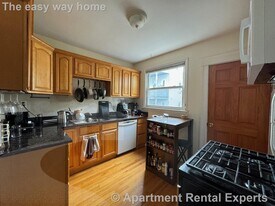 33-35 Magnus Ave in Somerville, MA - Building Photo