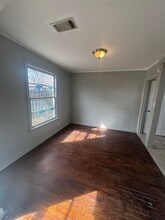 2417 Devaughn St in Shreveport, LA - Building Photo - Building Photo