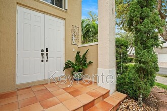 11360 NW 47th Ln in Doral, FL - Building Photo - Building Photo