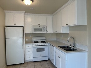 2609 45th Ave in Sacramento, CA - Building Photo - Building Photo