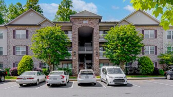 4505 Old Battleground Rd in Greensboro, NC - Building Photo