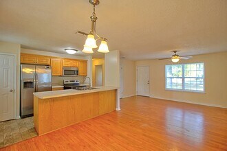 1080 Ricade Dr in Hinesville, GA - Building Photo - Building Photo