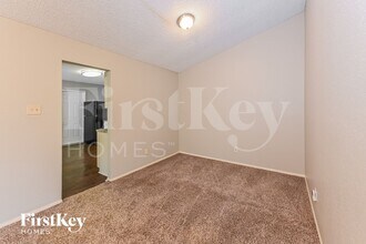 6316 Porterway Dr, Unit C-334 in Houston, TX - Building Photo - Building Photo