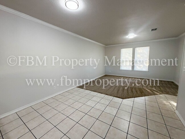 706 Biloxi Dr in Ennis, TX - Building Photo - Building Photo