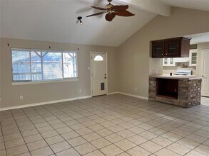 14154 Whispering Palms Dr in Houston, TX - Building Photo - Building Photo