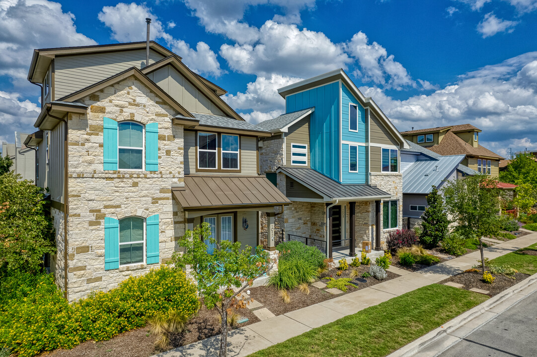 Wolverine Townhomes in Austin, TX - Building Photo