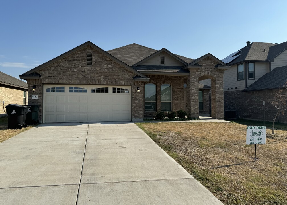 8518 Stonehollow in Temple, TX - Building Photo