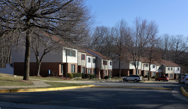 Greene Hills Estates in Springfield, VA - Building Photo - Building Photo