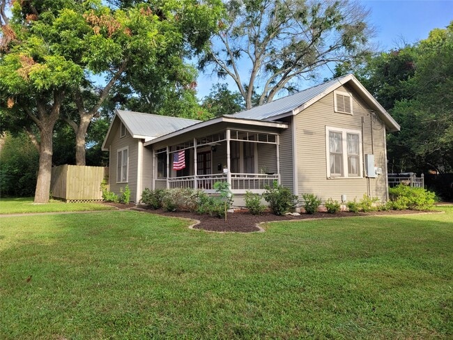 property at 105 E Germania St