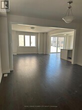 7 Ann McKee St in Caledon, ON - Building Photo - Building Photo