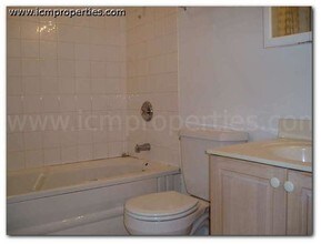 3350 N Kenmore Ave-Unit -2F in Chicago, IL - Building Photo - Building Photo