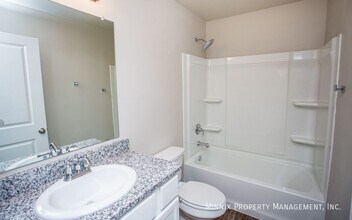 2113 N Avenue L in Lubbock, TX - Building Photo - Building Photo