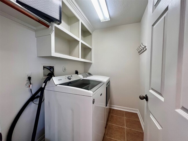 property at 14214 Ayers Rock Rd