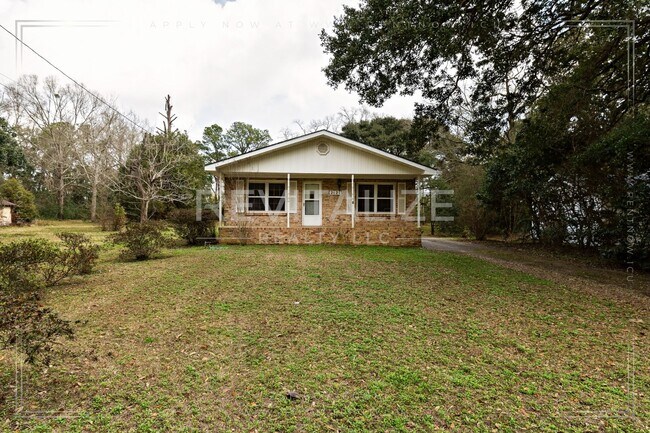 2121 Barron Pl in Mobile, AL - Building Photo - Building Photo