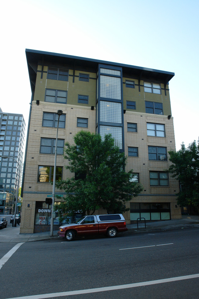 Cornerstone in Portland, OR - Building Photo - Building Photo