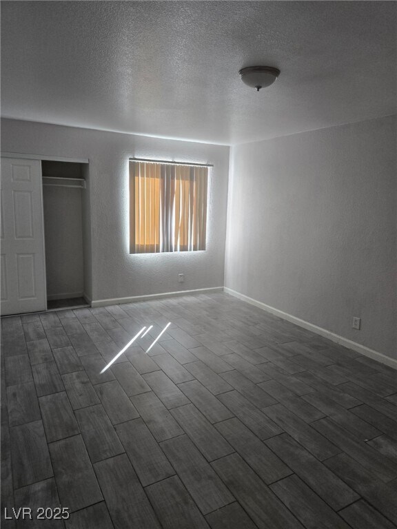 33 Gold Bar Ct in Las Vegas, NV - Building Photo - Building Photo