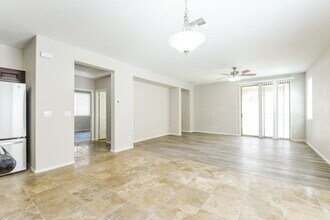 2226 W Oyer Ln in Phoenix, AZ - Foto de edificio - Building Photo