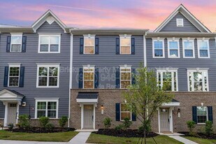 306 New Gallant Dr in Stallings, NC - Building Photo