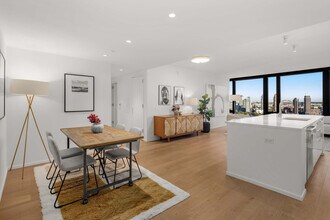 685 1st Ave in New York, NY - Building Photo - Building Photo