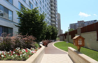 The Blairs in Silver Spring, MD - Foto de edificio - Building Photo