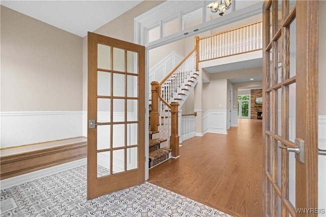 property at 10 Bentley Dr