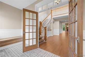 10 Bentley Dr in Orchard Park, NY - Building Photo - Building Photo