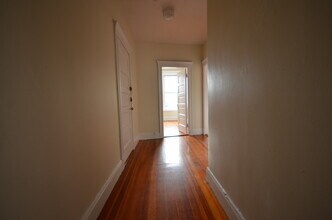 25 Mount Hood Rd, Unit 6 in Boston, MA - Building Photo - Building Photo