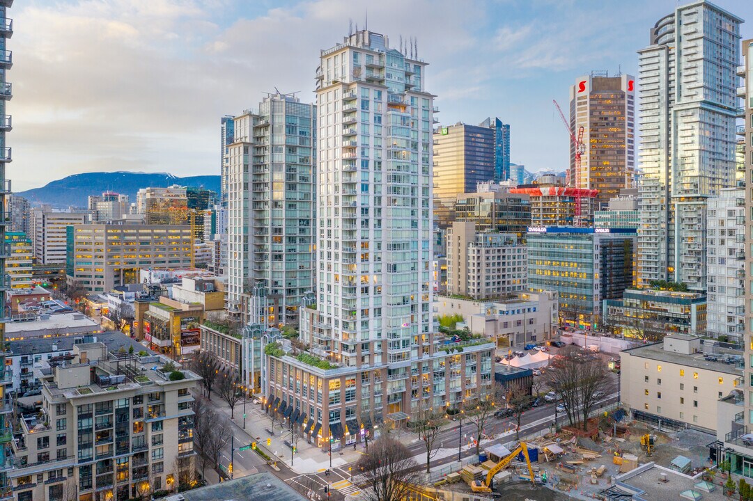 Dolce in Vancouver, BC - Building Photo