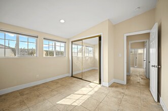 13701 Lanning St in Garden Grove, CA - Building Photo - Building Photo