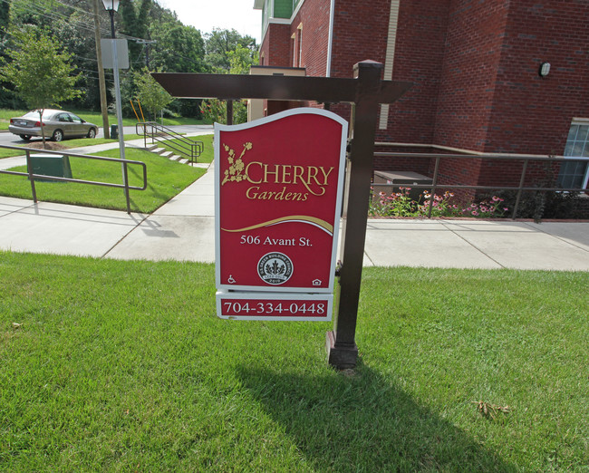 Cherry Gardens in Charlotte, NC - Building Photo - Building Photo