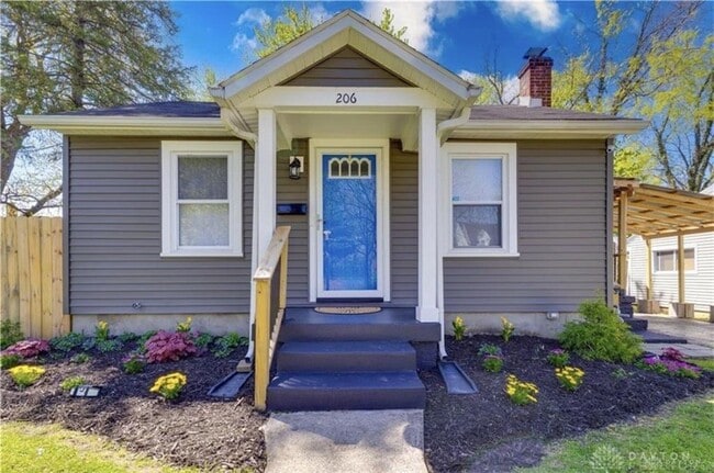 property at 206 E Worley Ave
