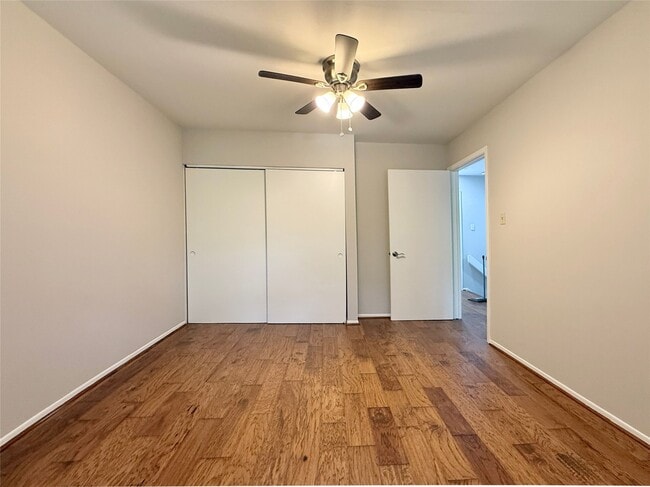 property at 22 Sawmill Grove Ln