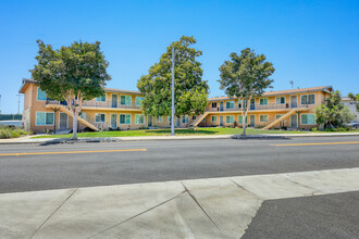 8714 5th St in Downey, CA - Building Photo - Primary Photo