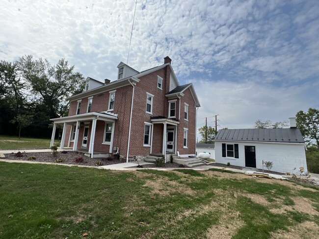 1401 Arcona Rd in Mechanicsburg, PA - Building Photo - Building Photo