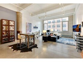 700 N Washington Ave in Minneapolis, MN - Building Photo