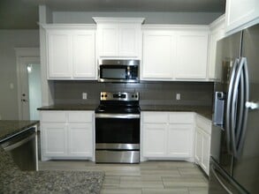 203 Northwest Granite Avenue in Cache, OK - Building Photo - Building Photo
