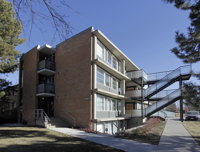 1180 Clermont Apartments in Denver, CO - Building Photo - Building Photo