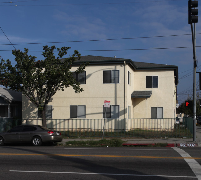 2629 Main St in Los Angeles, CA - Foto de edificio - Building Photo