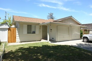 1093-1095 Nottingham Pl in San Jose, CA - Building Photo