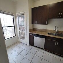 4528 Edgewood Pl in Los Angeles, CA - Building Photo - Building Photo