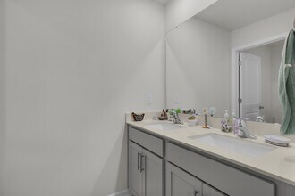 2005 Ella Bengel Dr in New Bern, NC - Building Photo - Building Photo