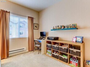 11735 NW Winter Park Terrace #403 in Portland, OR - Building Photo - Building Photo