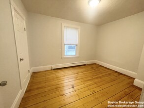 22 Howell St in Boston, MA - Building Photo - Building Photo