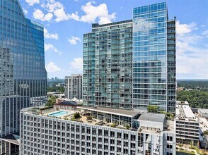 3325 Piedmont Rd in Atlanta, GA - Building Photo - Building Photo