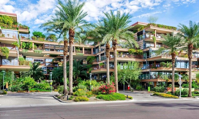 7121 E Rancho Vista Dr, Unit 3007 in Scottsdale, AZ - Building Photo - Building Photo