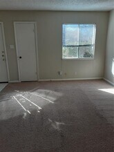 3206 Mossrock Dr in Austin, TX - Building Photo - Building Photo