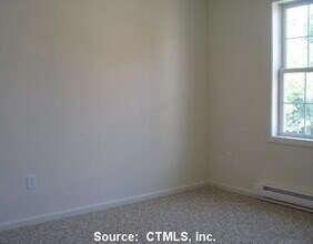 7 New St in Danbury, CT - Building Photo - Building Photo