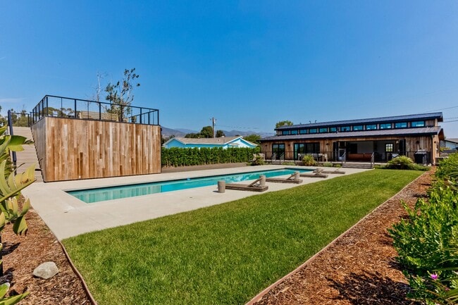 property at 6711 Wandermere Rd