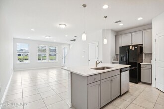 260 Brandon Lks Dr in St. Augustine, FL - Building Photo - Building Photo