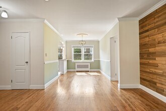 246 Glenbrook Rd in Stamford, CT - Building Photo - Building Photo